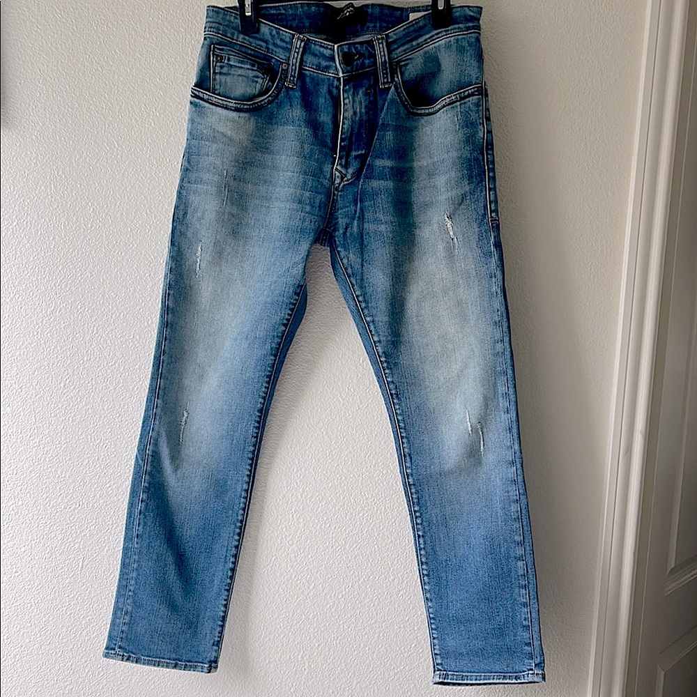 Men’s Mavi Signature Blue Slim Jeans with Faded Wash. Waist 32. L 30